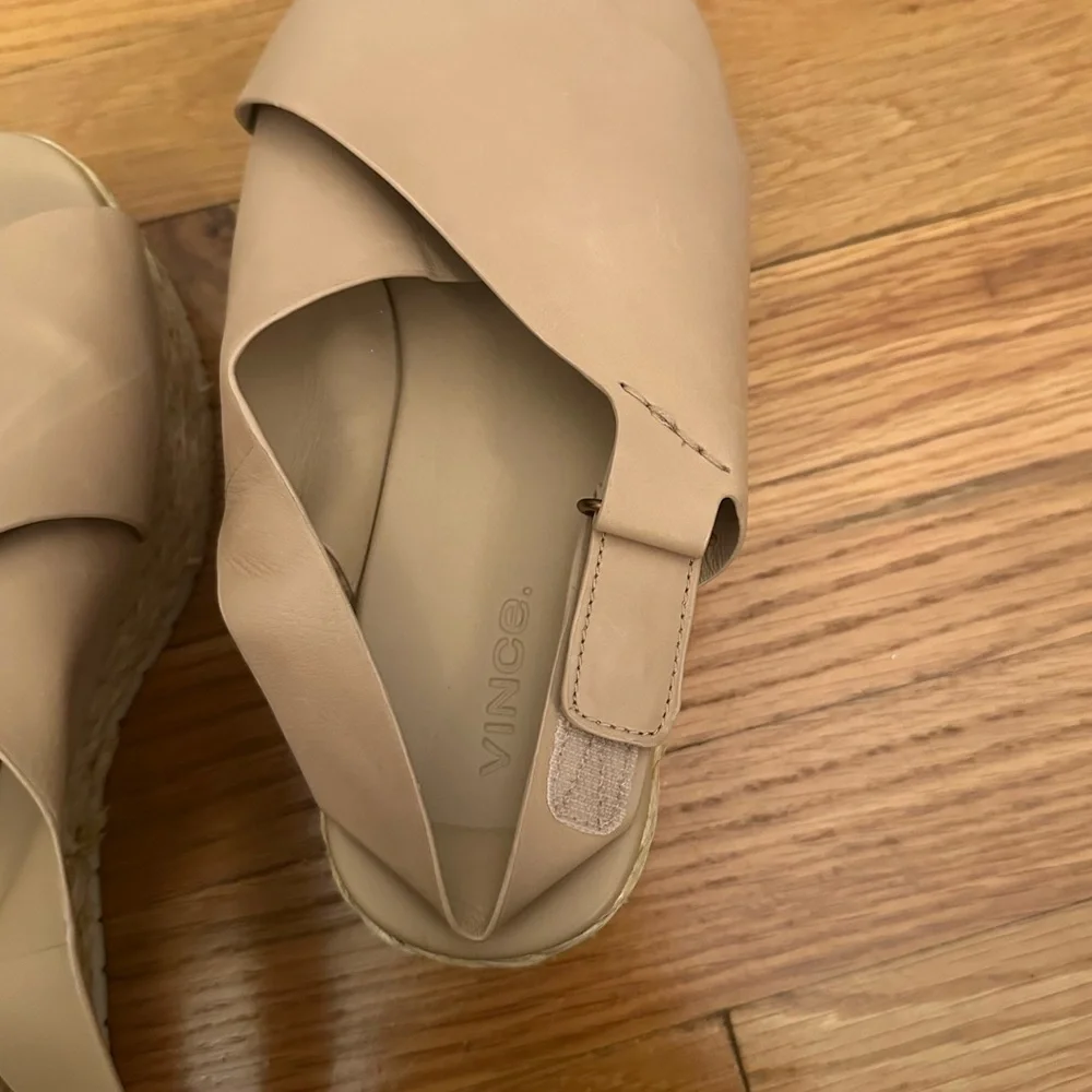 Vince Beige Espadrille Sandals Size 9M